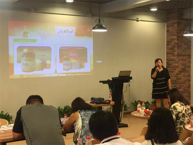 禮品是由煙臺元素食品有限公司友情提供的【珈佰利】瑪咖片和諾麗果漿酵素片