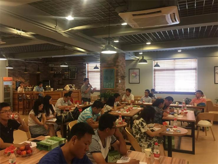 討論：如何與醫(yī)生建立真正的伙伴關(guān)系？ 演講者：分組討論